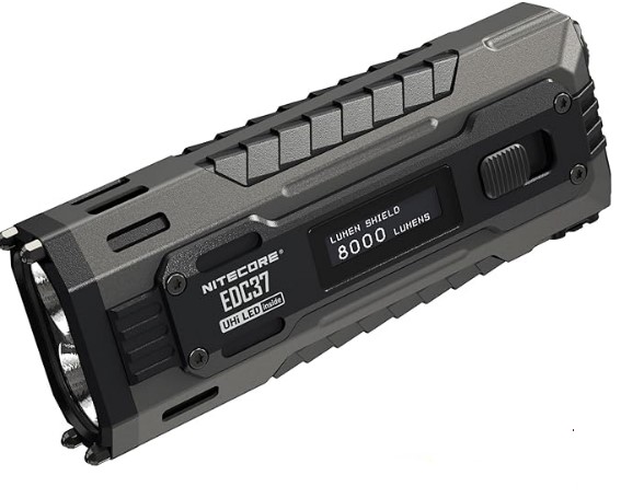 Linterna Táctica EDC Definitiva Nitecore EDC37 de 8000 Lúmenes Con Display Oled